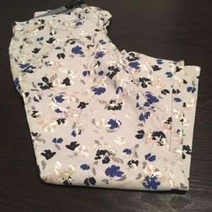 Floral crop pants
